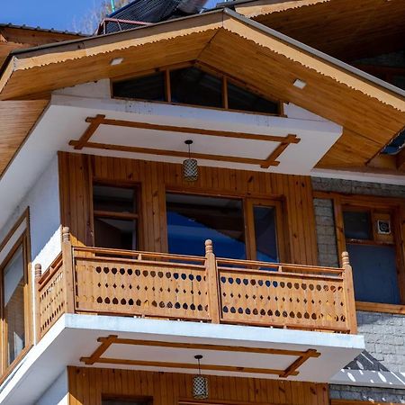 Vaibhav regency Hotell Manāli Exteriör bild