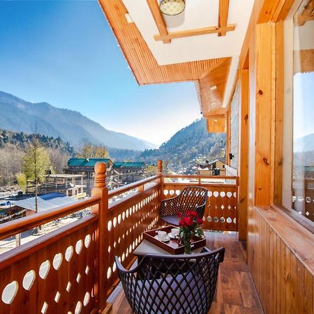 Vaibhav regency Hotell Manāli Exteriör bild