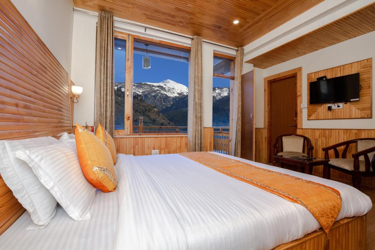 Vaibhav regency Hotell Manāli Exteriör bild
