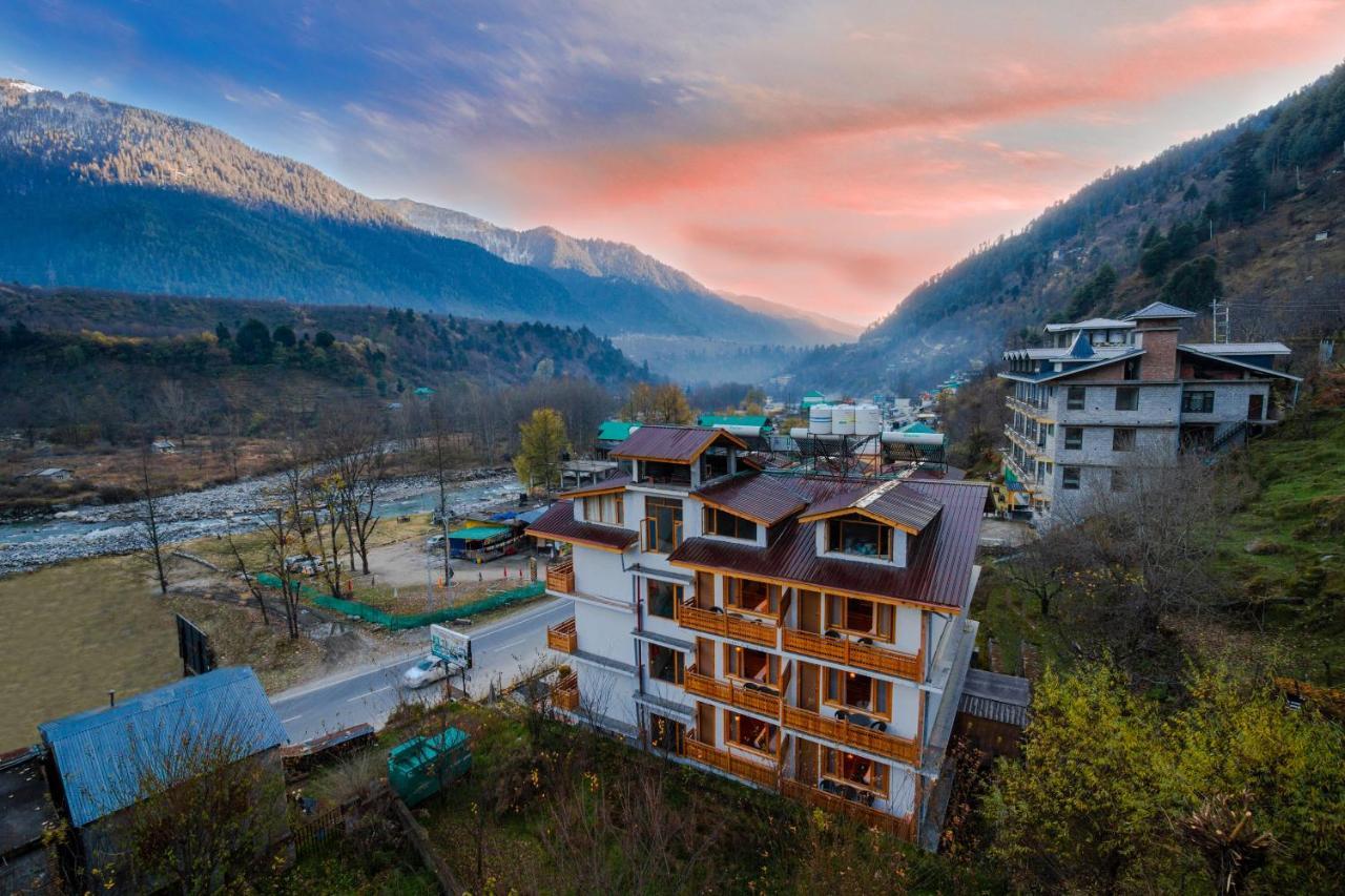 Vaibhav regency Hotell Manāli Exteriör bild
