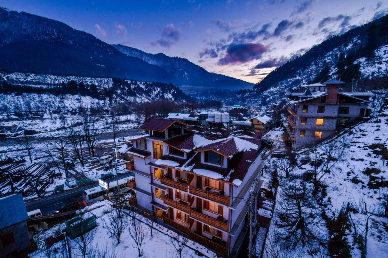 Vaibhav regency Hotell Manāli Exteriör bild