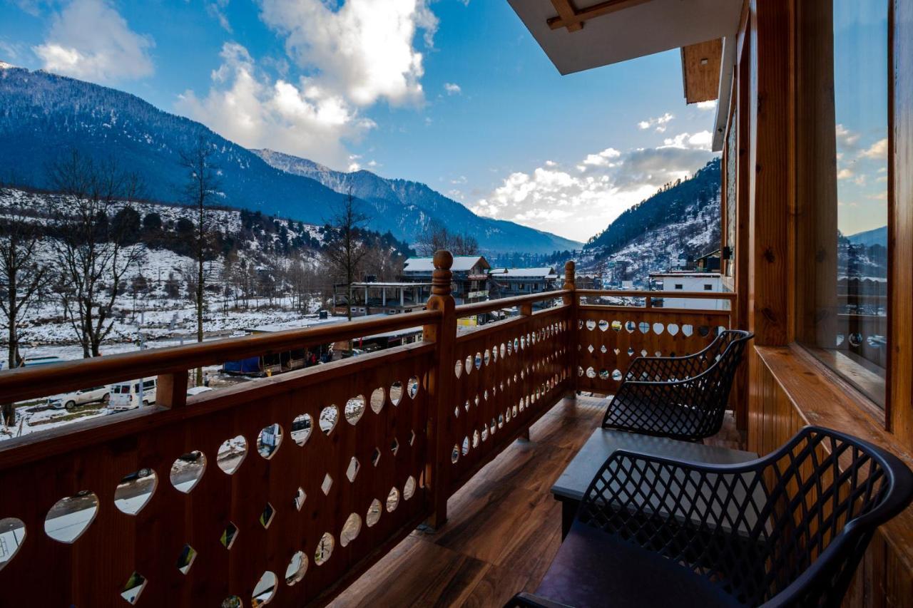 Vaibhav regency Hotell Manāli Exteriör bild