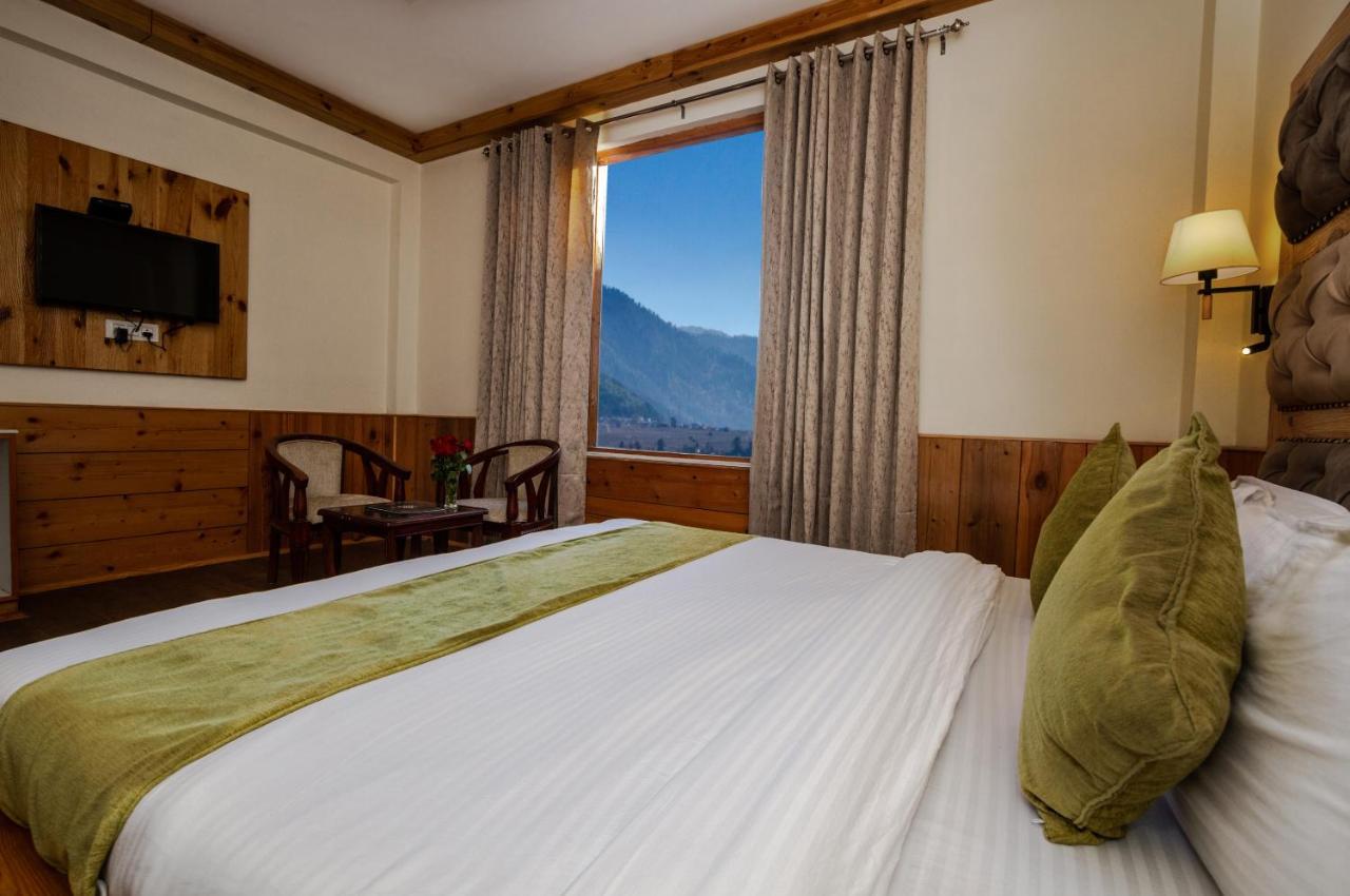 Vaibhav regency Hotell Manāli Exteriör bild