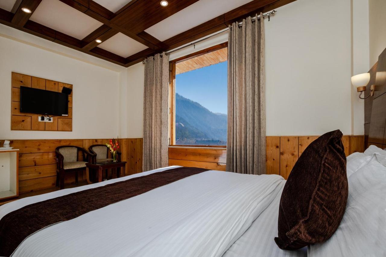 Vaibhav regency Hotell Manāli Exteriör bild