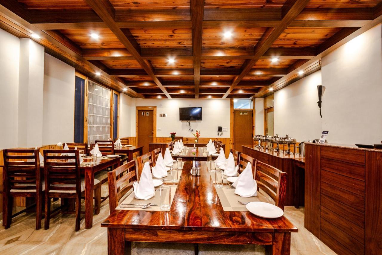 Vaibhav regency Hotell Manāli Exteriör bild