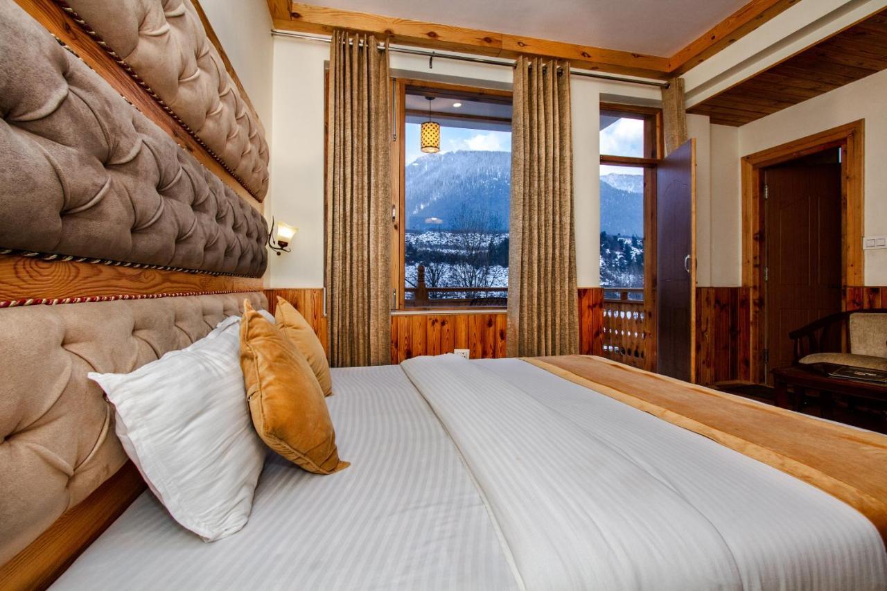 Vaibhav regency Hotell Manāli Exteriör bild