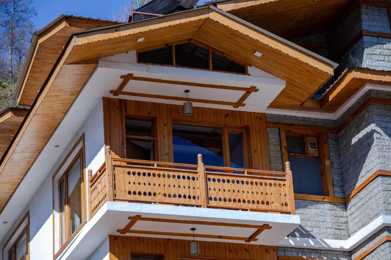 Vaibhav regency Hotell Manāli Exteriör bild
